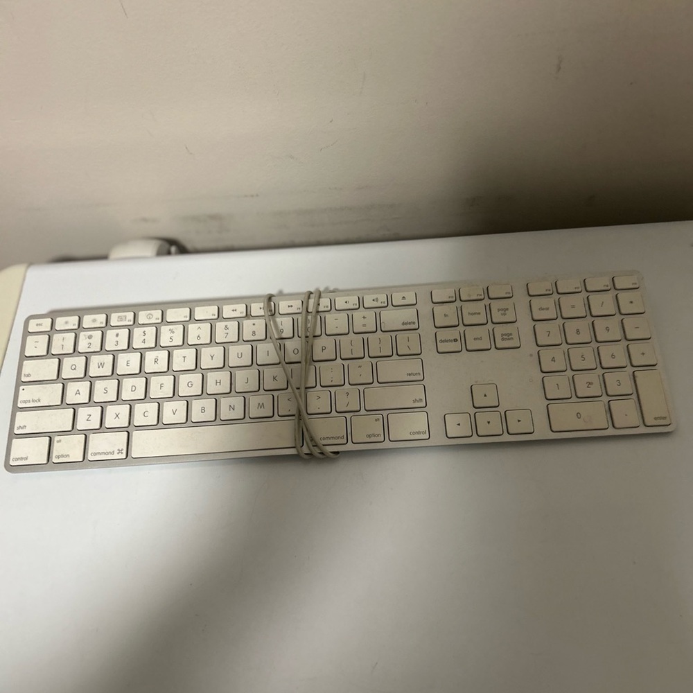 Apple Silver Keyboard